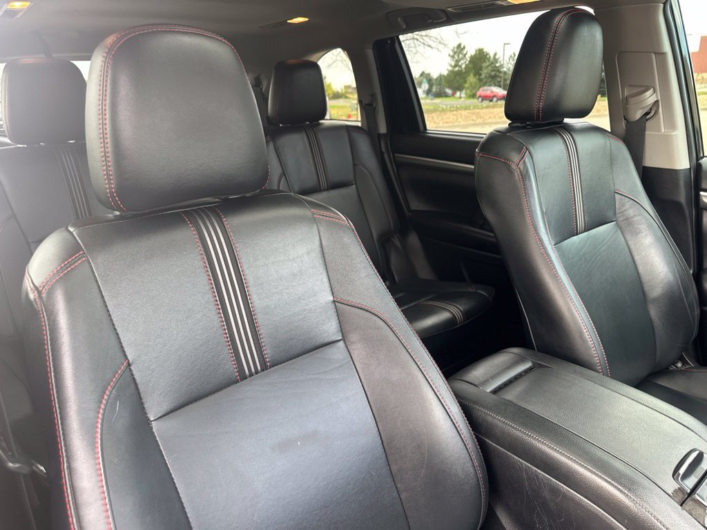 2019 Toyota Highlander SE - Photo 34