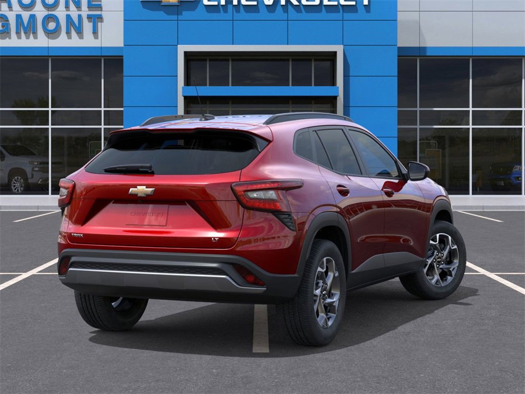 2026 Chevrolet Trax LT photo 4