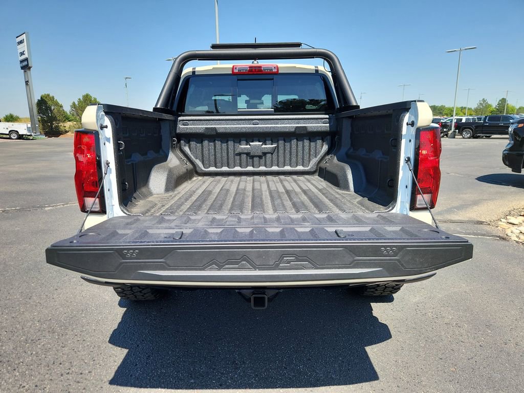 2025 Chevrolet Colorado Trail Boss - Photo 11