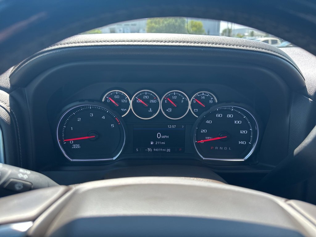 2023 Chevrolet Silverado 3500HD LTZ photo 2