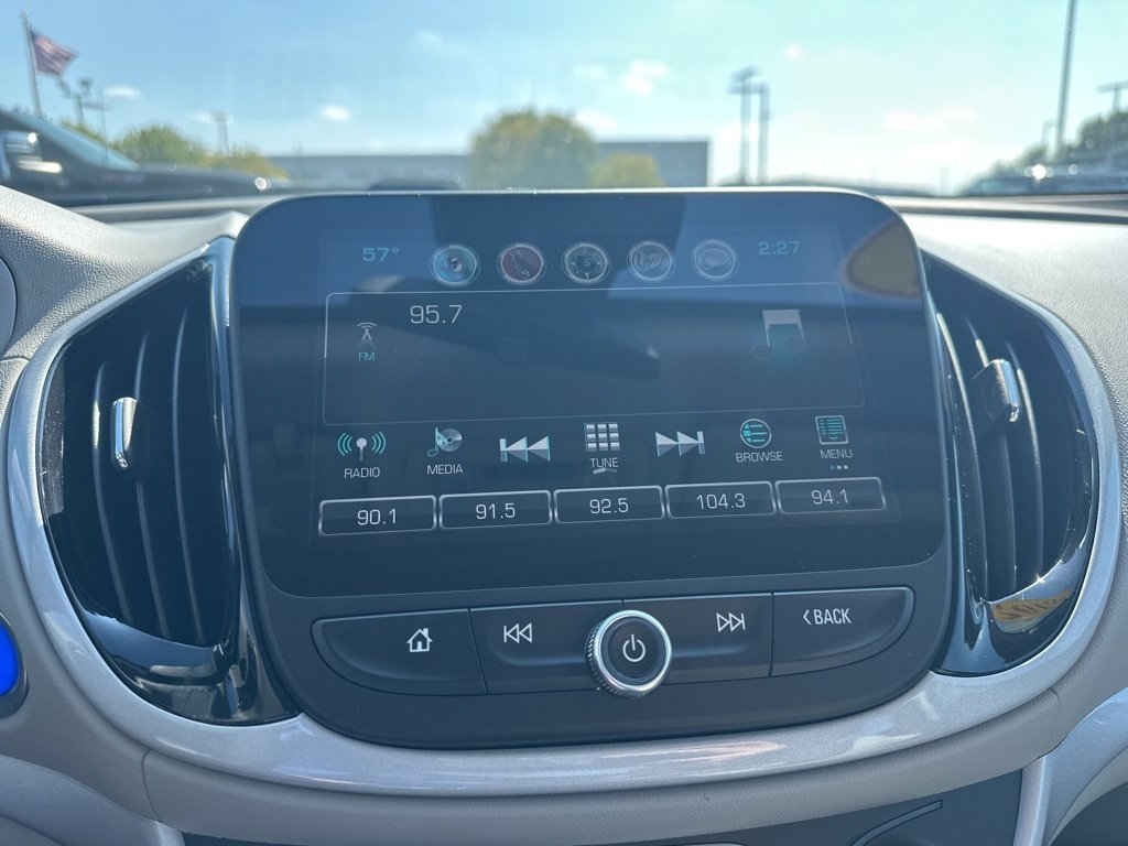 2018 Chevrolet Volt LT photo 2