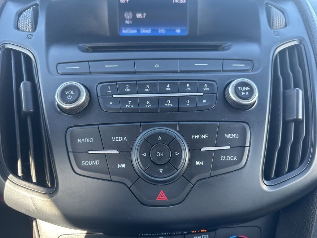 Used 2015 Ford Focus SE Sedan