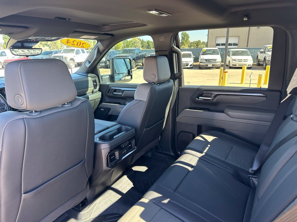 2024 Chevrolet Silverado 2500HD ZR2 - Photo 21