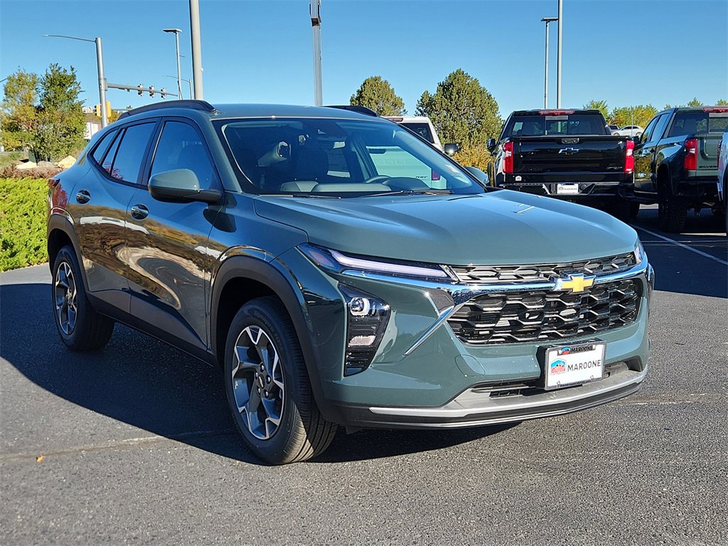 2026 Chevrolet Trax LT photo 3