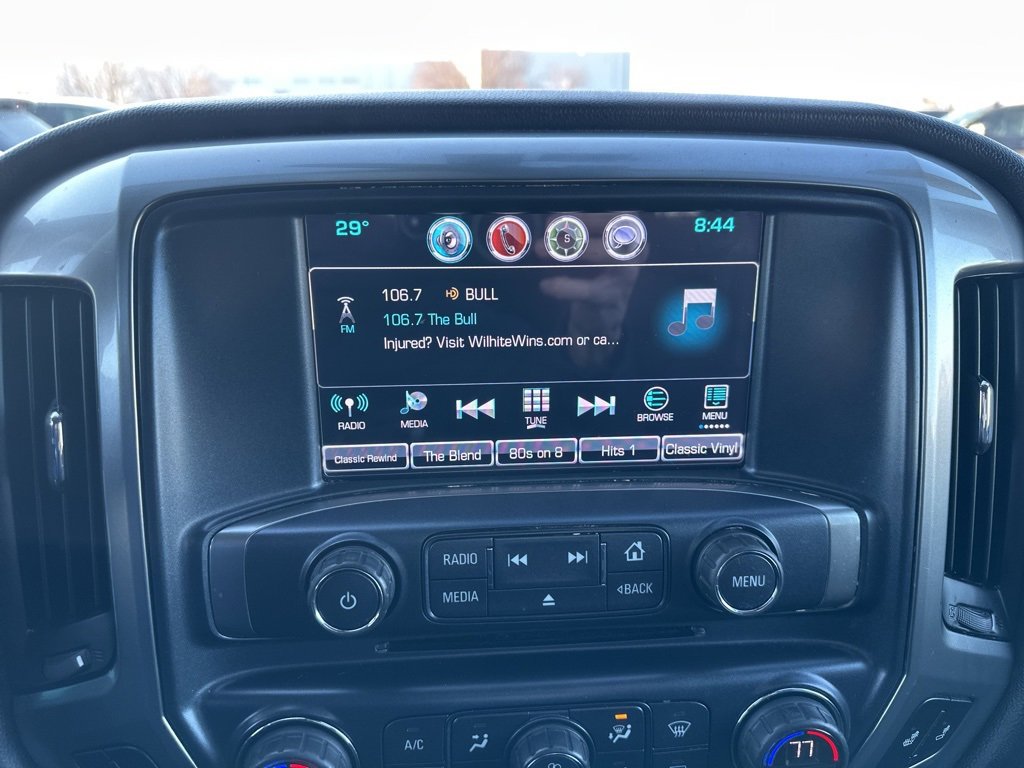 2017 Chevrolet Silverado 1500 photo 3