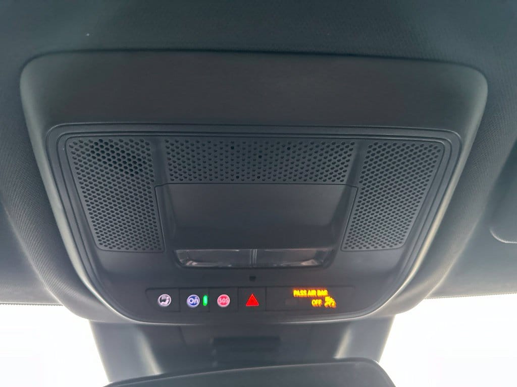 2024 Chevrolet Equinox EV LT - Photo 7