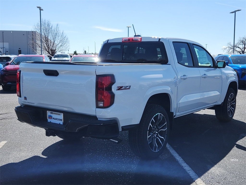 2025 Chevrolet Colorado Z71 photo 3