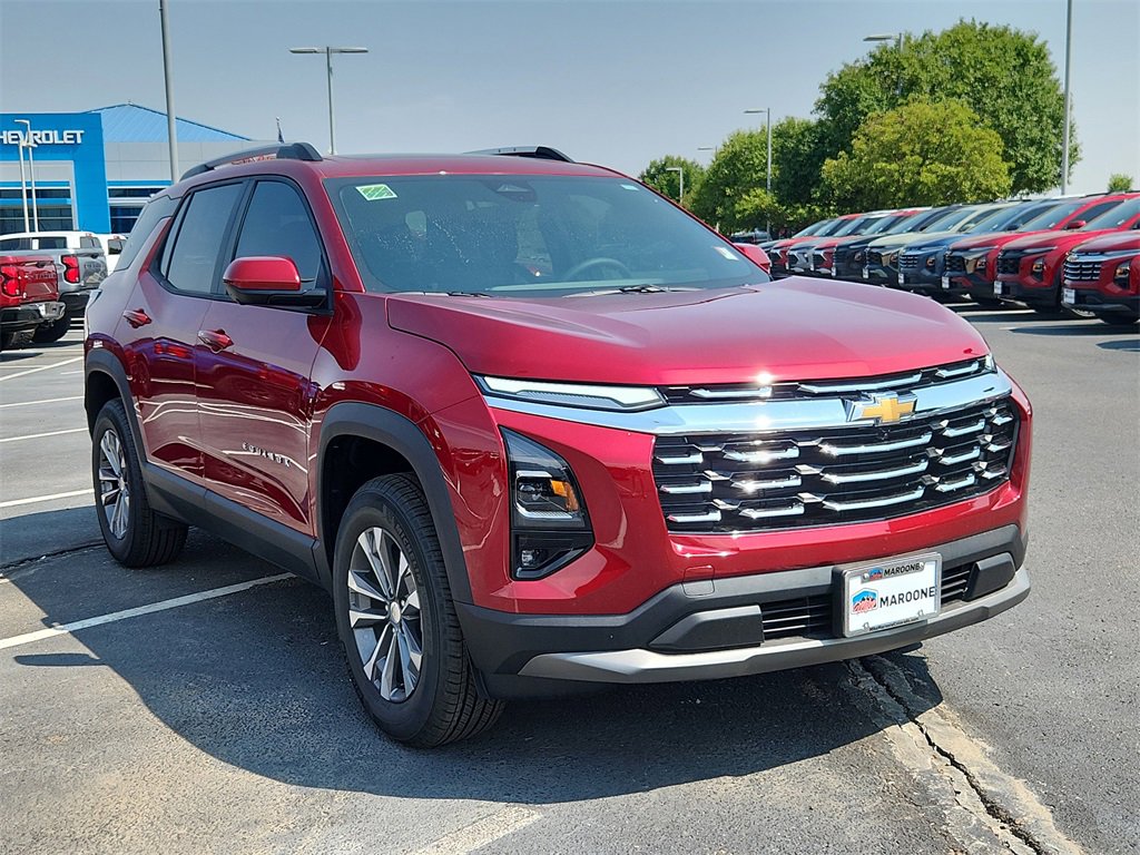 2026 Chevrolet Equinox LT photo 3