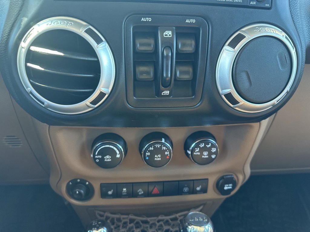 Used 2014 Jeep Wrangler Unlimited Sahara 4x4 SUV