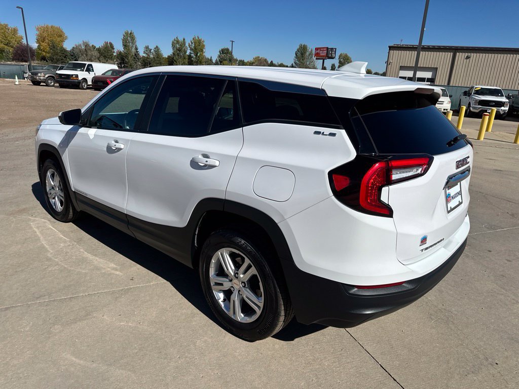 2024 GMC Terrain SLE - Photo 34