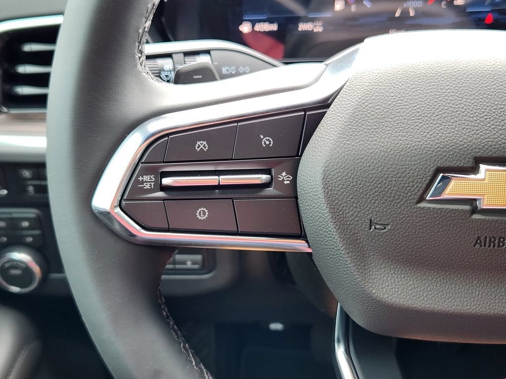 2026 Chevrolet Suburban LS - Photo 18