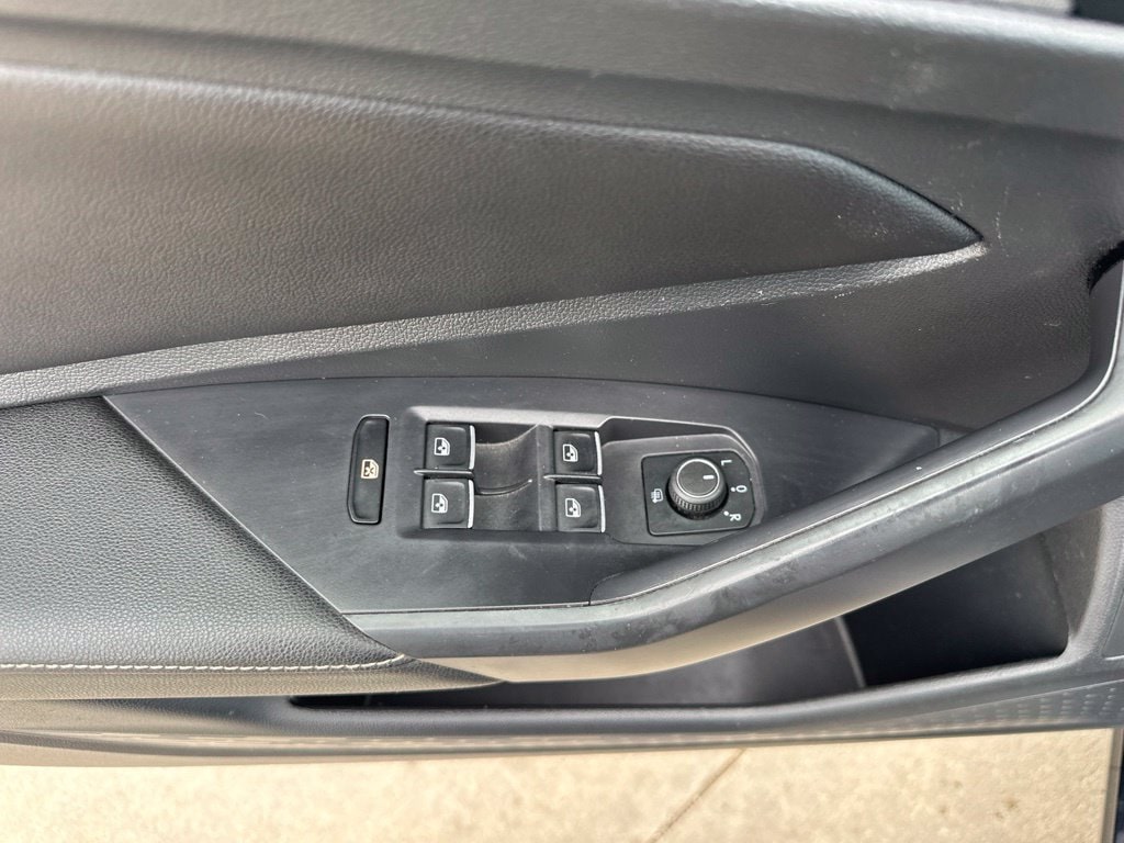 2022 Volkswagen Jetta Sport - Photo 17