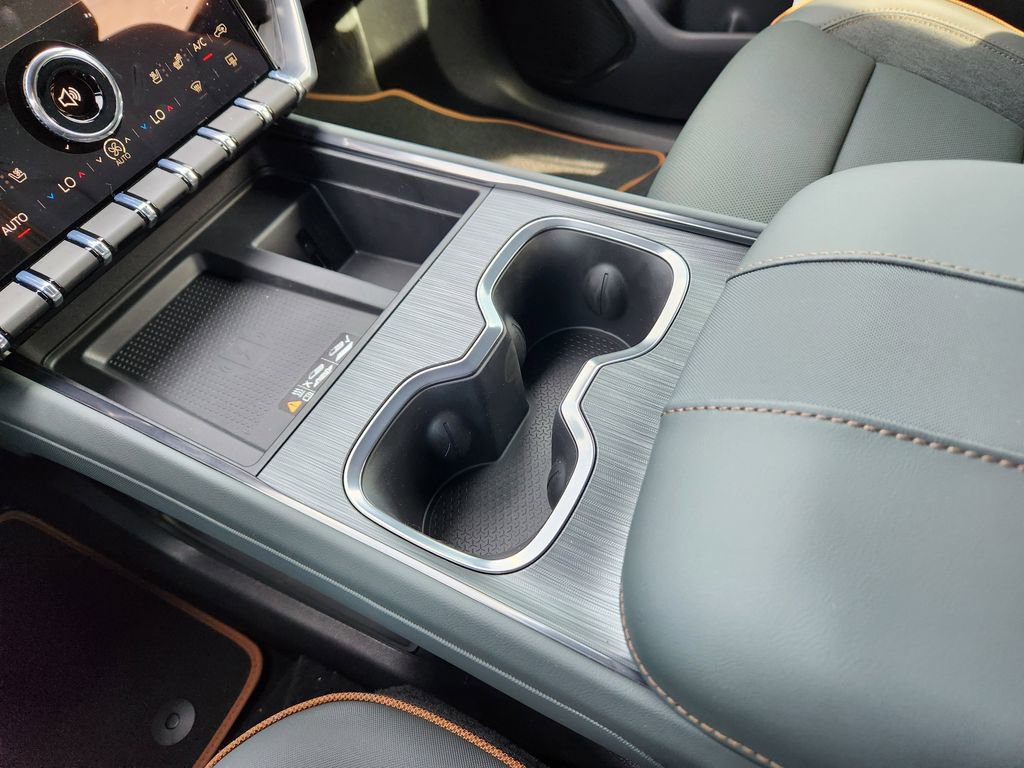 2026 GMC Acadia AT4 - Photo 21