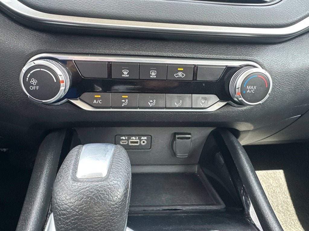 Used 2021 Nissan Altima SV FWD Sedan