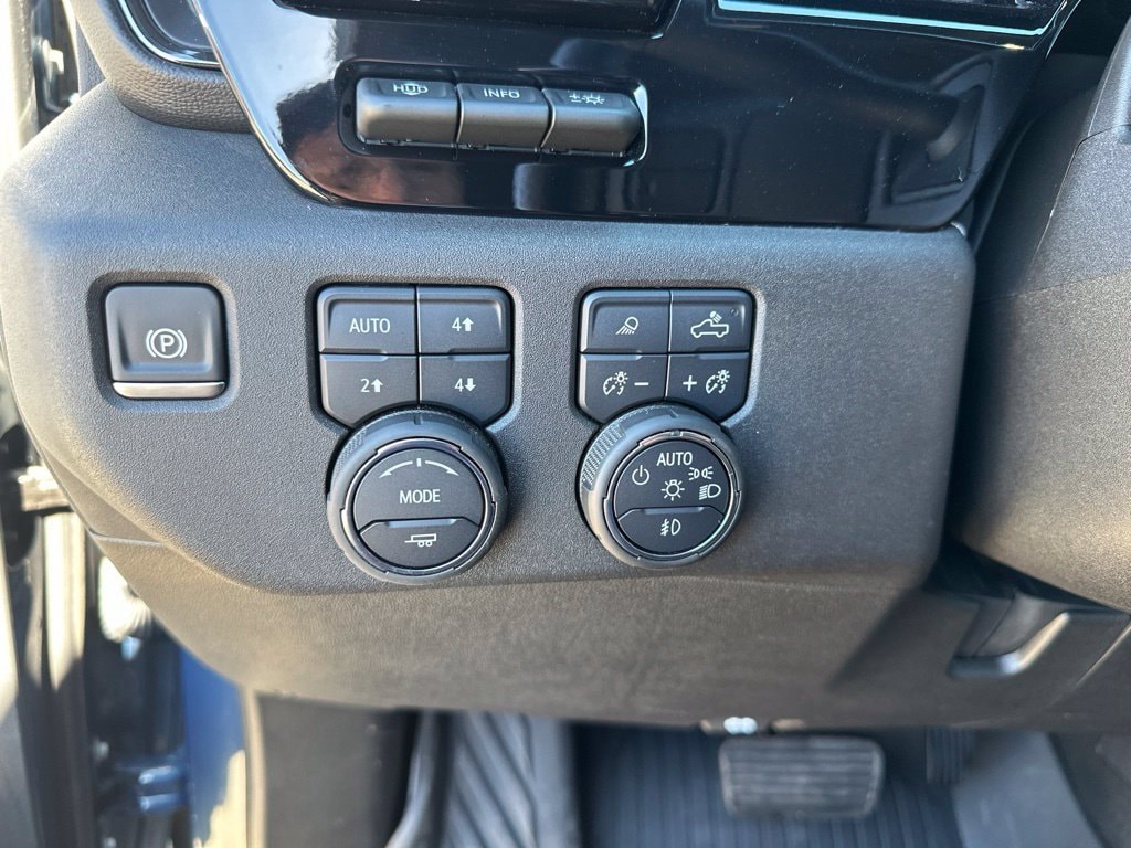2024 Chevrolet Silverado 2500HD ZR2 - Photo 12