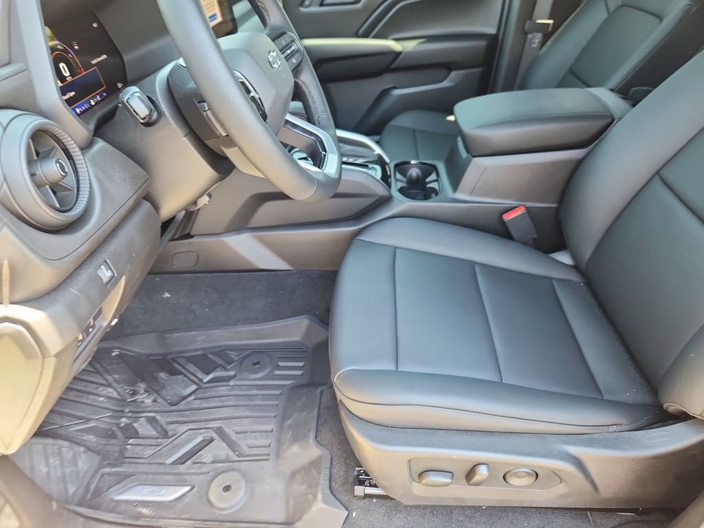 2025 Chevrolet Colorado Trail Boss - Photo 9