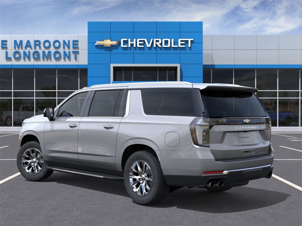 2025 Chevrolet Suburban Premier photo 3