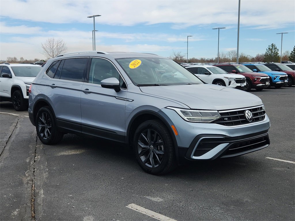 2022 Volkswagen Tiguan SE photo 2