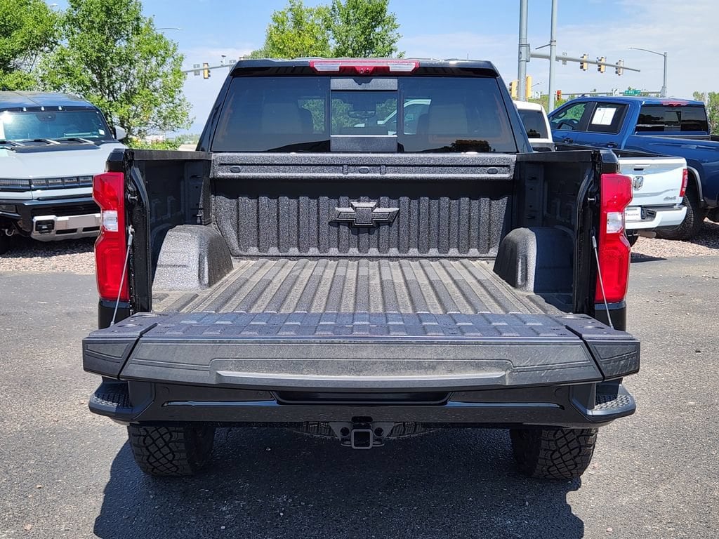 2026 Chevrolet Silverado 1500 ZR2 - Photo 12
