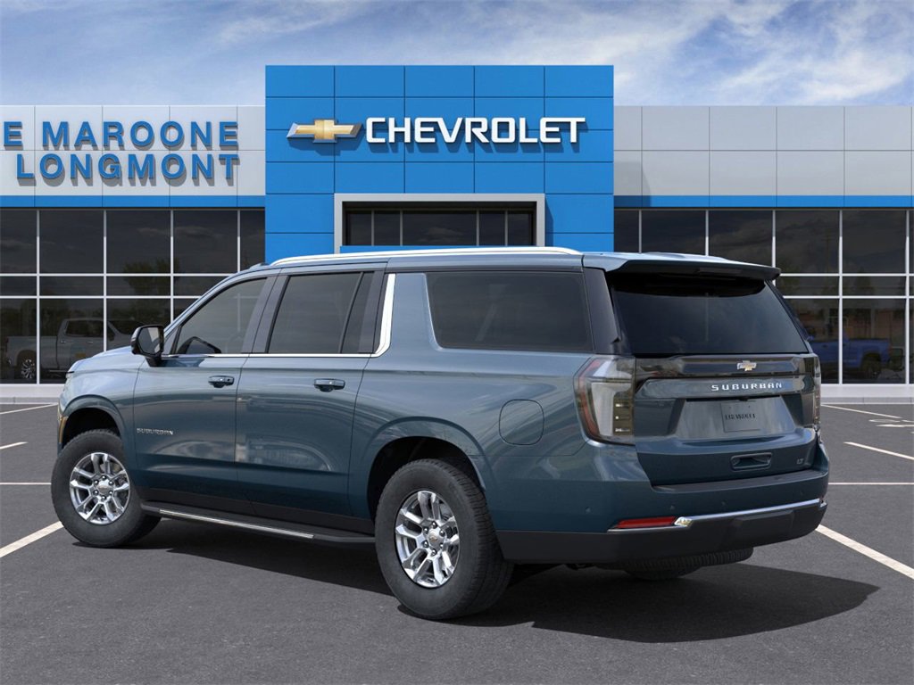 2025 Chevrolet Suburban LT photo 3