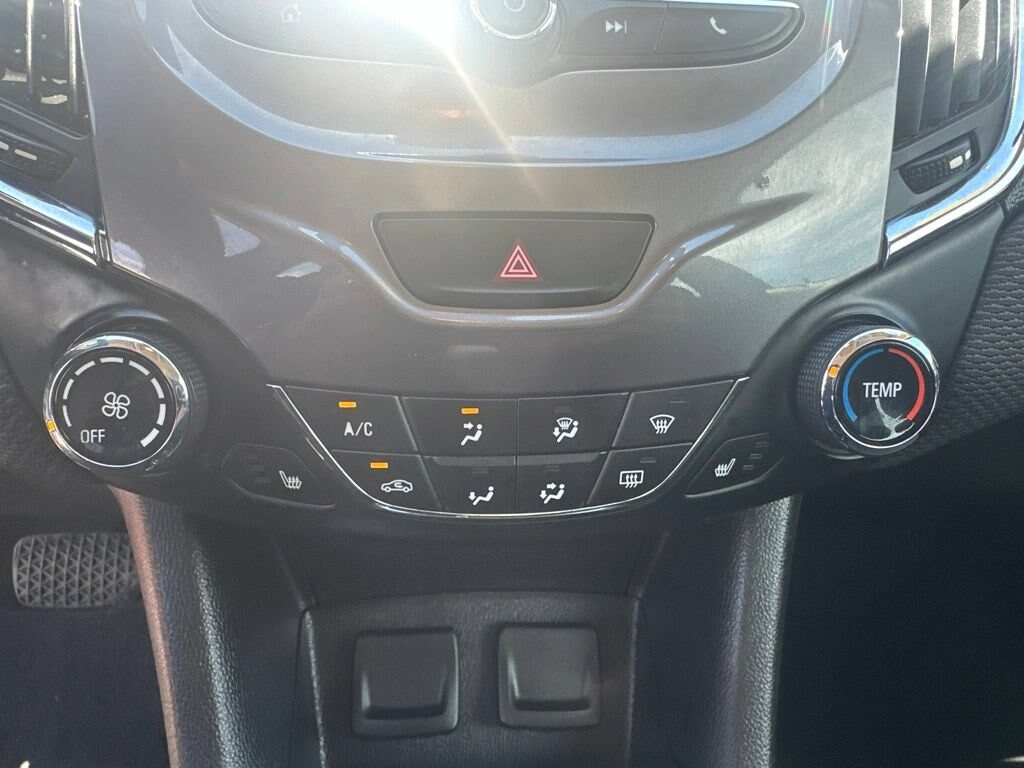 Used 2018 Chevrolet Cruze LT Auto Sedan