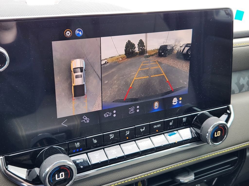 2026 Chevrolet Colorado ZR2 - Photo 18