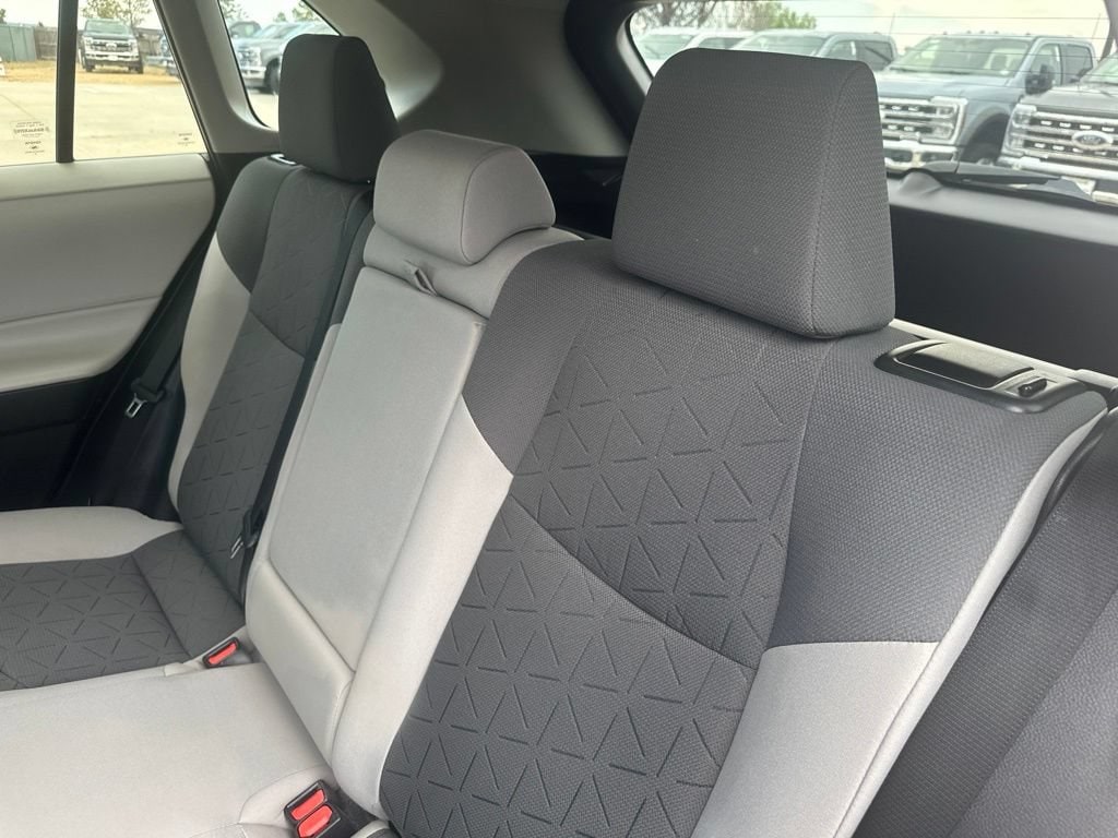 2020 Toyota RAV4 XLE - Photo 21