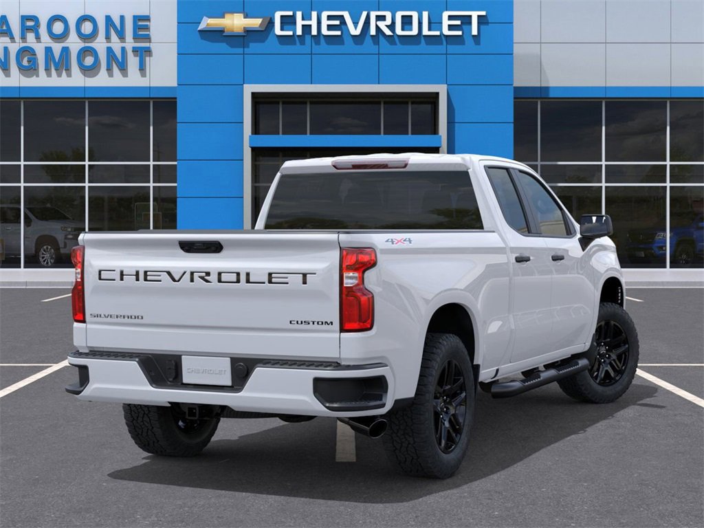 2026 Chevrolet Silverado 1500 Custom photo 3