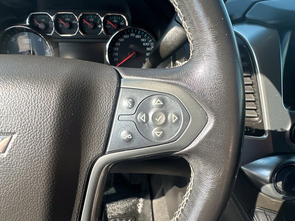2019 Chevrolet Suburban LT - Photo 9