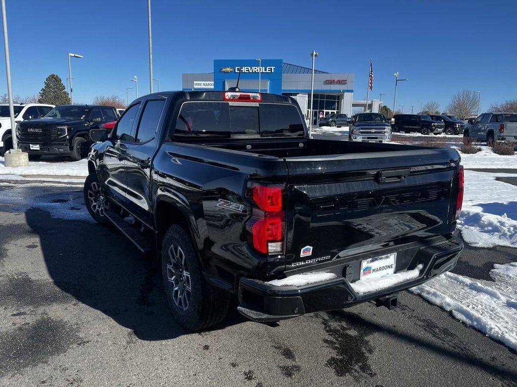 2025 Chevrolet Colorado Z71 photo 3