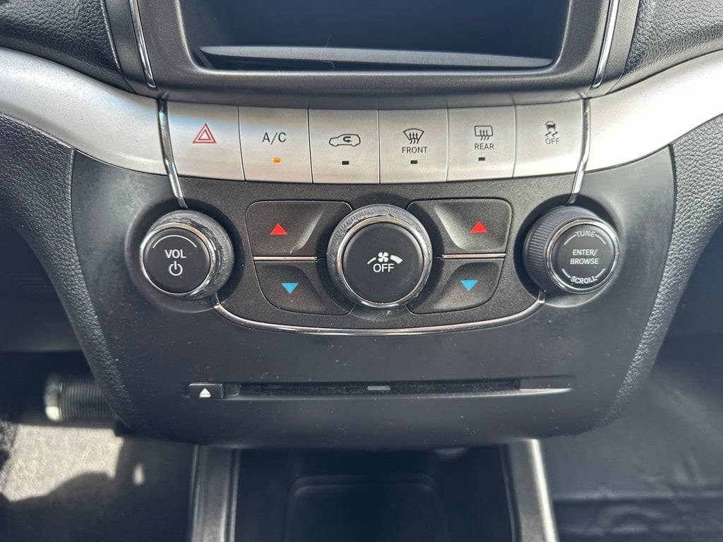 Used 2015 Dodge Journey SE SUV