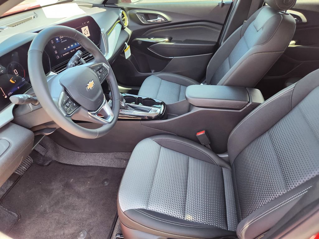 2026 Chevrolet Trax LT - Photo 8