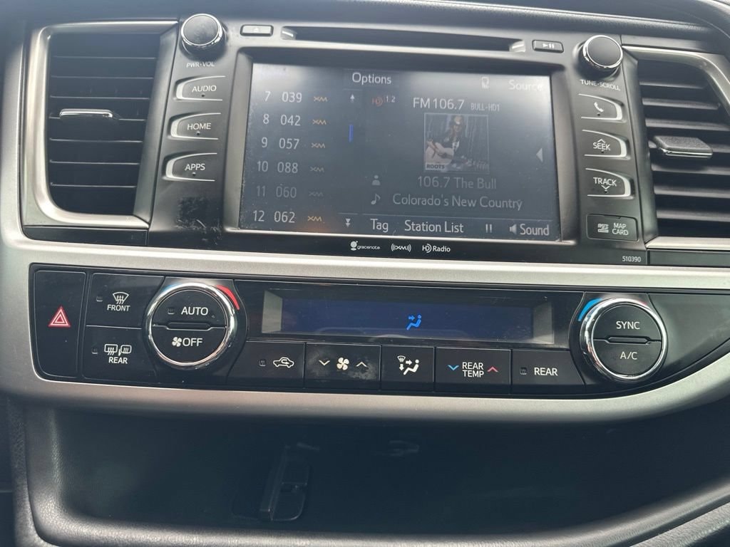 Used 2019 Toyota Highlander SE SUV