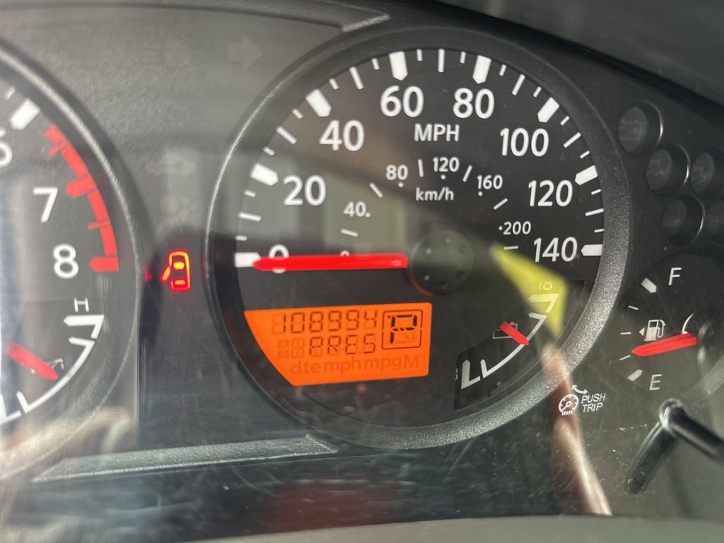 2016 Nissan Frontier SV photo 2
