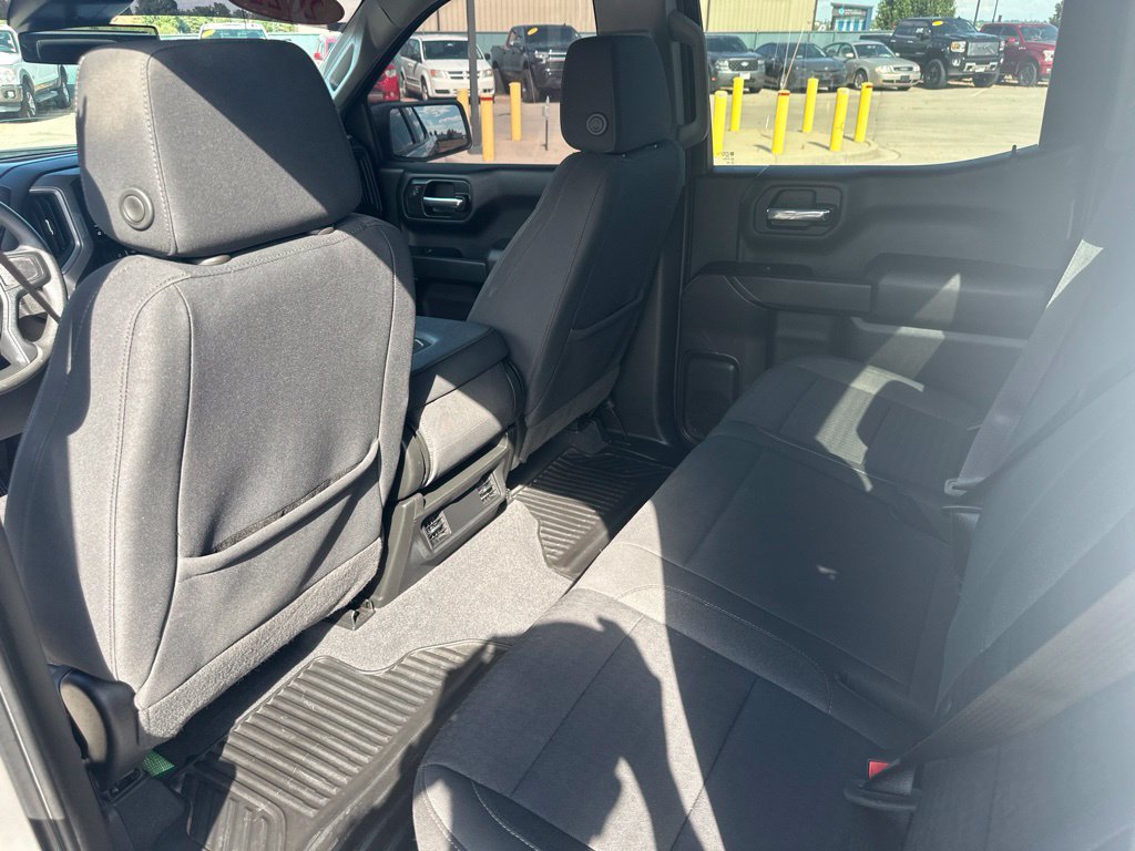 2022 Chevrolet Silverado 1500 Custom - Photo 17