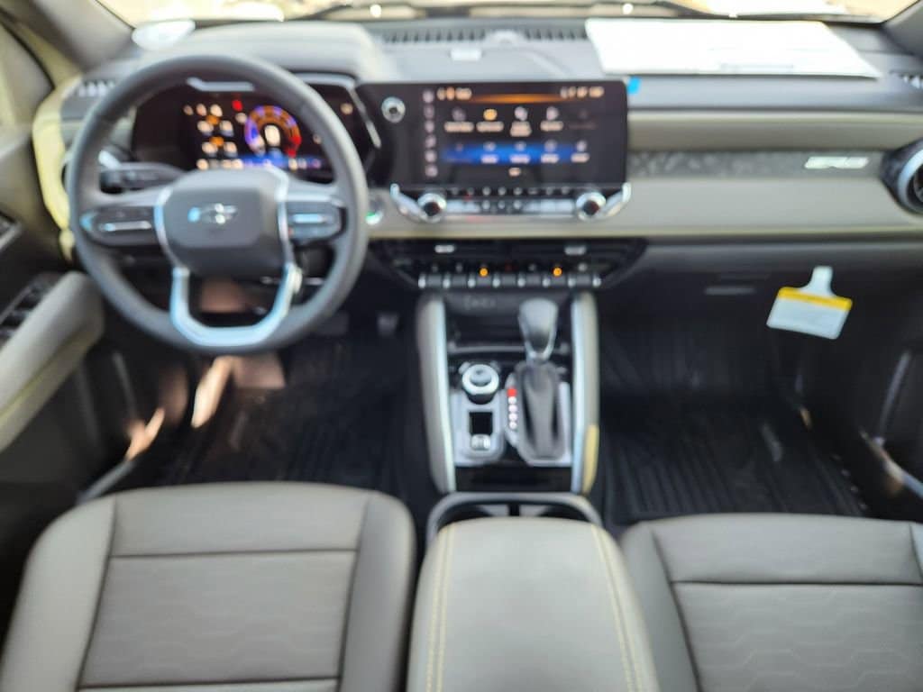 2026 Chevrolet Colorado ZR2 - Photo 12