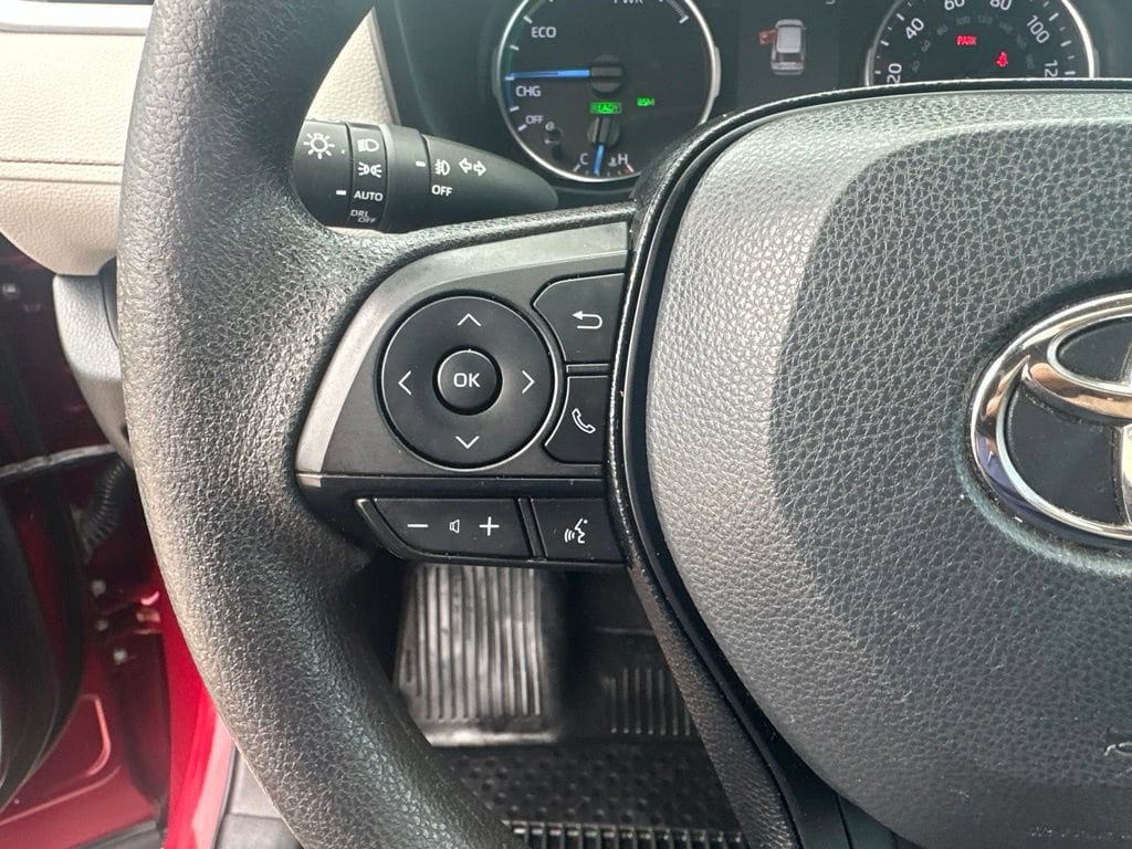 2020 Toyota RAV4 XLE - Photo 12
