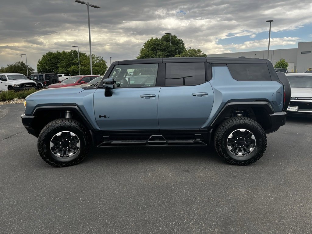 2024 Gmc Hummer EV photo 2