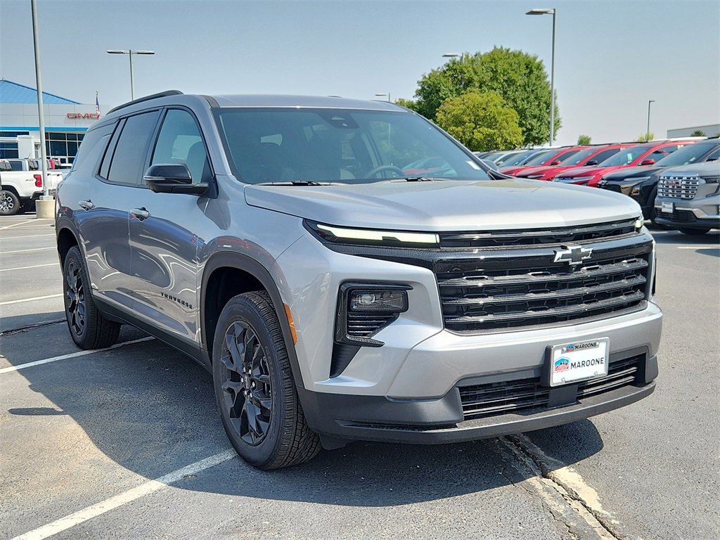 2026 Chevrolet Traverse photo 4