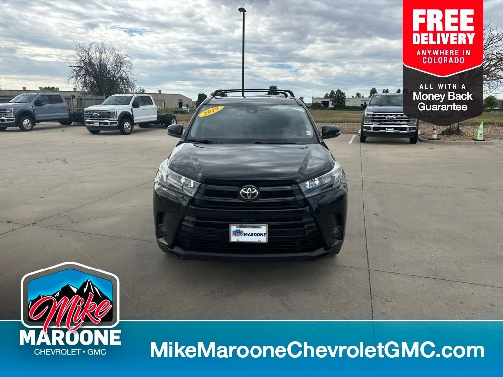 Used 2019 Toyota Highlander SE SUV