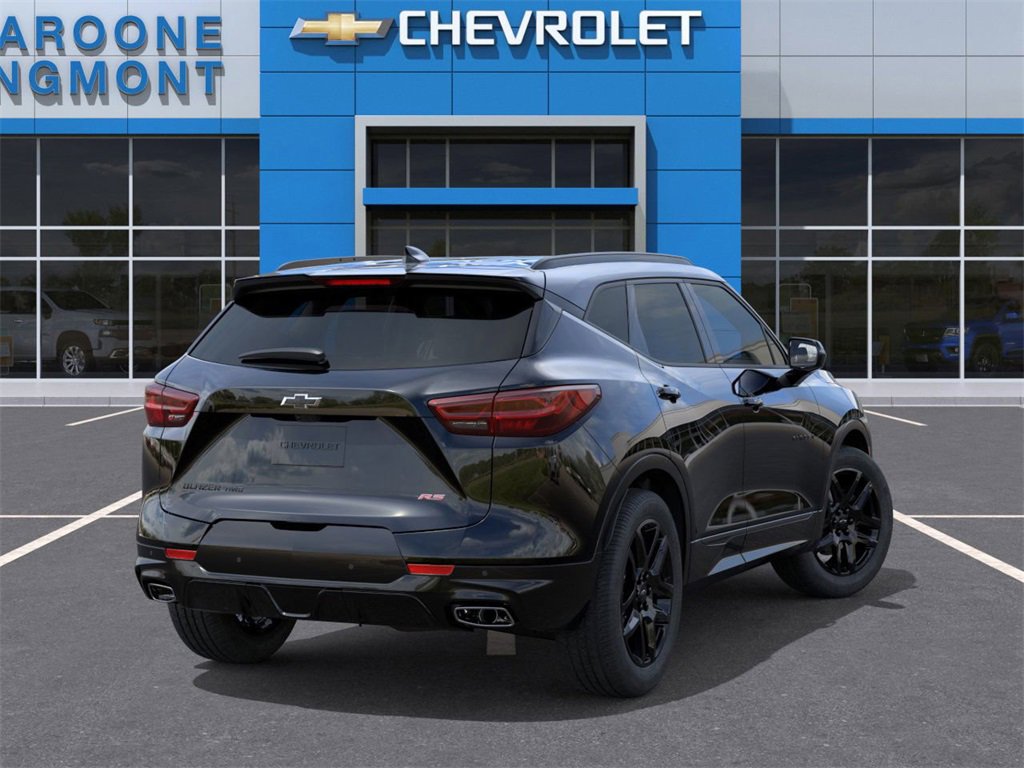 2025 Chevrolet Blazer RS photo 2