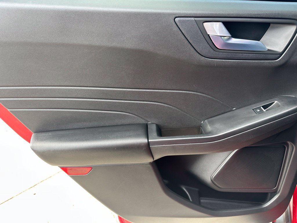 2023 Ford Escape ST-Line - Photo 18