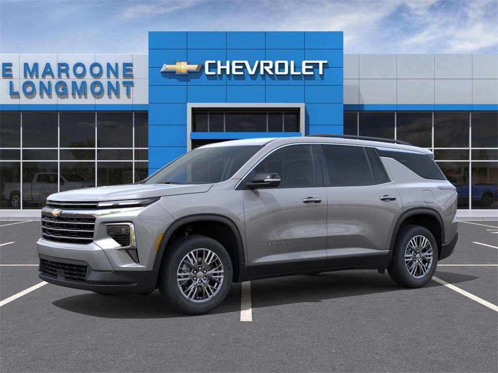 2025 Chevrolet Traverse photo 2