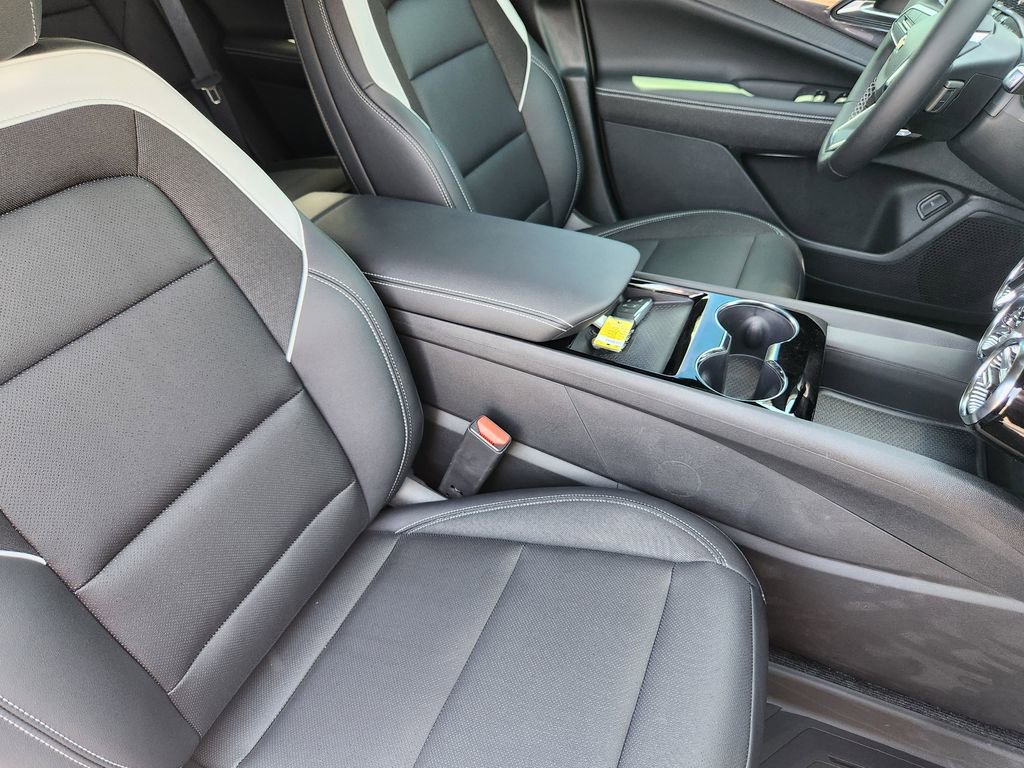 2025 Chevrolet Blazer EV LT - Photo 9