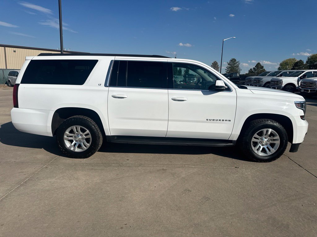 2019 Chevrolet Suburban LT - Photo 38