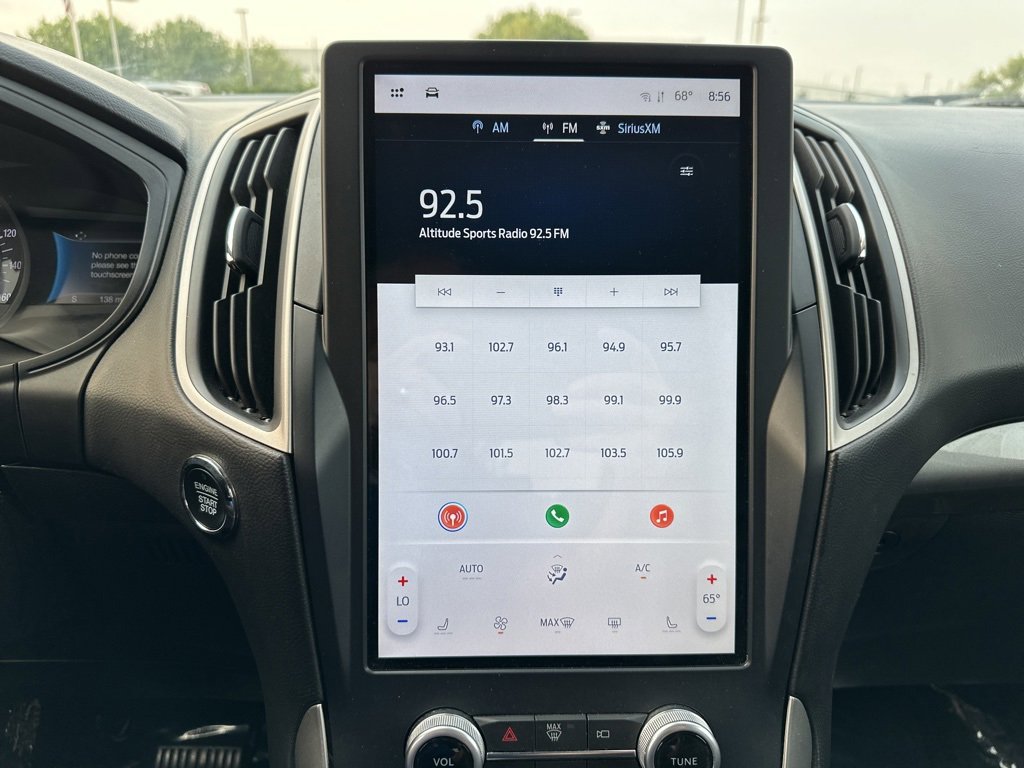 2023 Ford Edge SEL photo 3