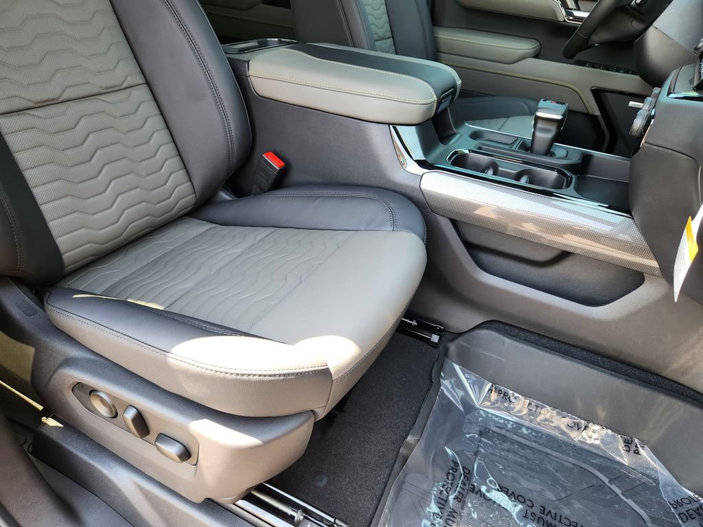 2026 Chevrolet Silverado 1500 ZR2 - Photo 15