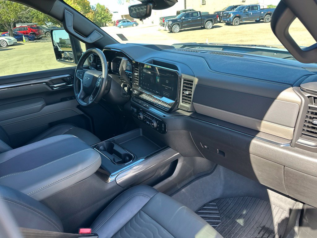 2024 Chevrolet Silverado 2500HD ZR2 - Photo 30