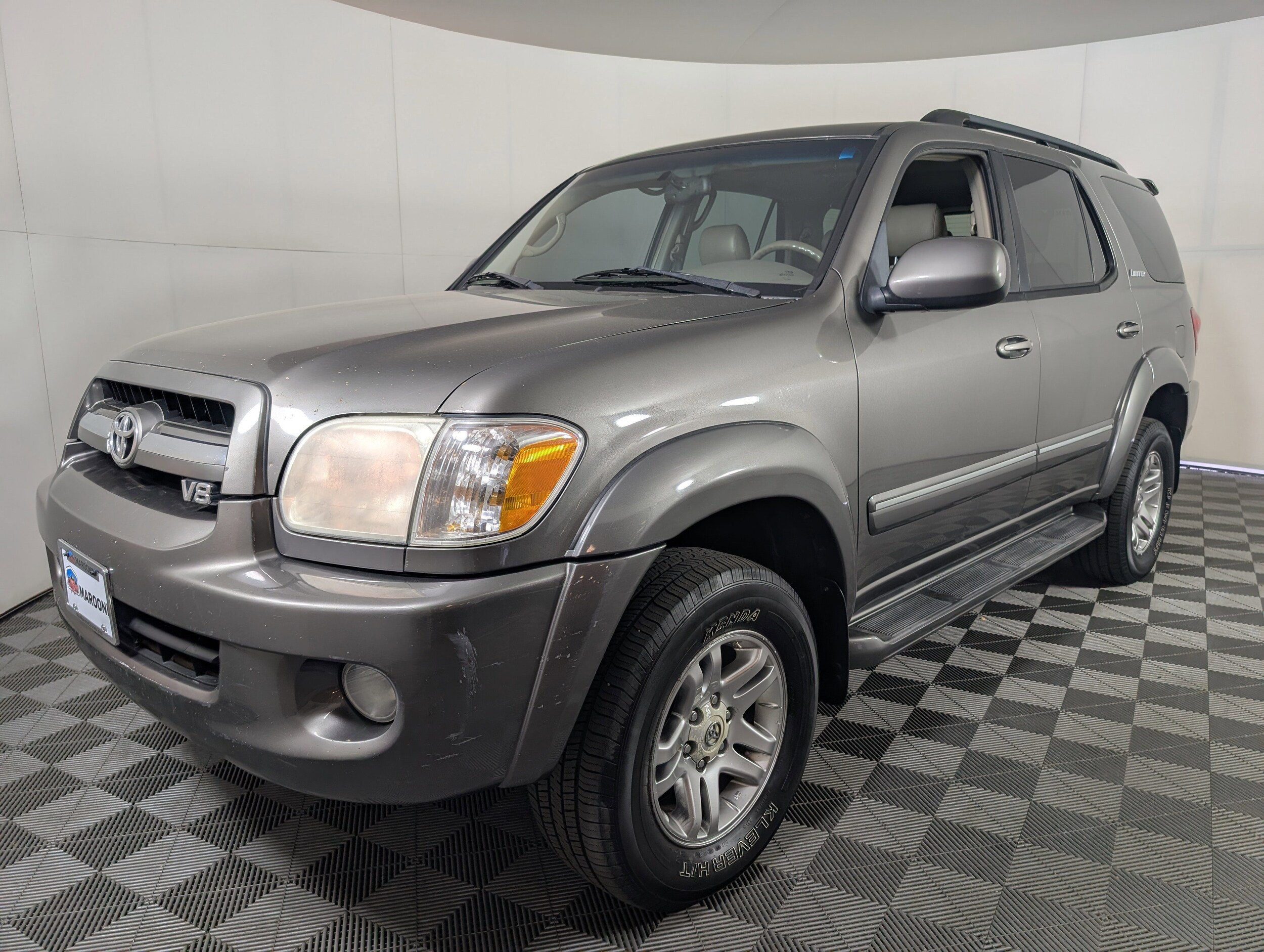 2005 Toyota Sequoia Limited photo 3