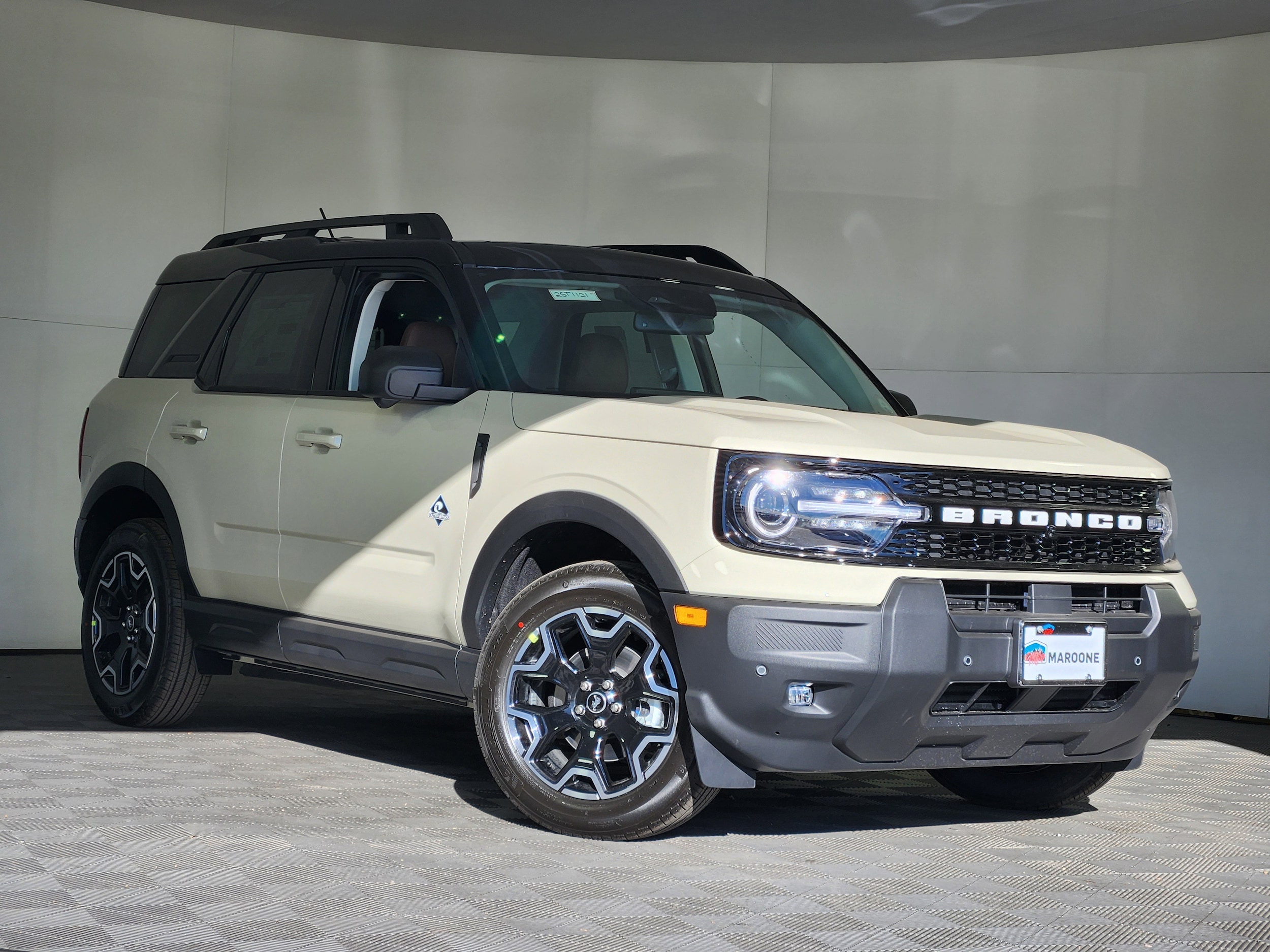 2025 Ford Bronco Sport Outer Banks's photo